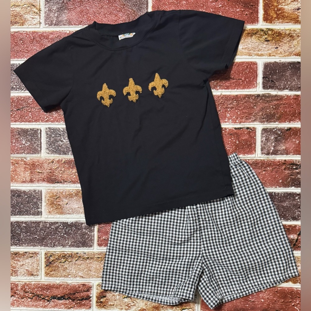 Saving Grace Smocks French knot Fleur de lis shirt & shorts 4t boys boutique